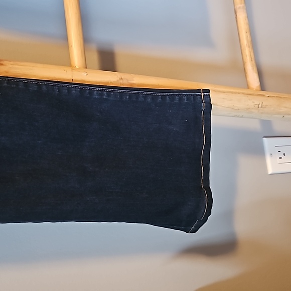 J Brand STARLESS Bootcut Jeans - Picture 6 of 8